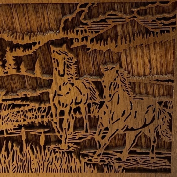VINTAGE Lasercraft wooden pencil holder laser engraved horse pasture walnut wood - Picture 3 of 12